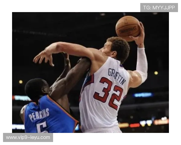 库明加扣篮惊艳全场，荣膺扣篮王称号